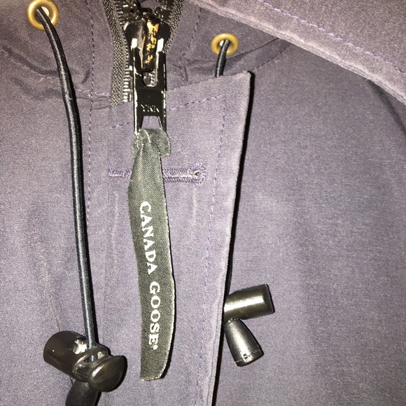 Womens Chilliwack Canada Goose bomber jacket - Picture 3 of 8